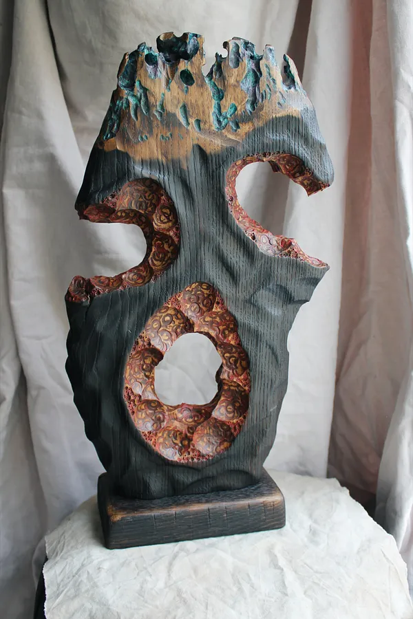 Зображення "Арктур" від Andrii Hunka, розмір: 45*23, матеріали: Дерево, акрил, натуральне масло, медіум: Скульптура, місто: Львів, серія: Universe, ціна: $450