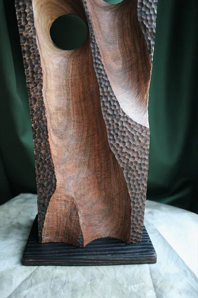 Зображення ""Шлях до дарів"" від Andrii Hunka, розмір: 40*14*9, матеріали: Дерево, акрил, натуральне масло, медіум: Скульптура, місто: Львів , ціна: $400 Фото 4 з 8.