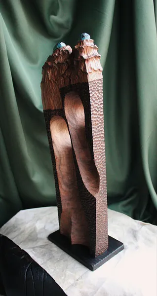 Зображення ""Шлях до дарів"" від Andrii Hunka, розмір: 40*14*9, матеріали: Дерево, акрил, натуральне масло, медіум: Скульптура, місто: Львів , ціна: $400 Фото 8 з 8.