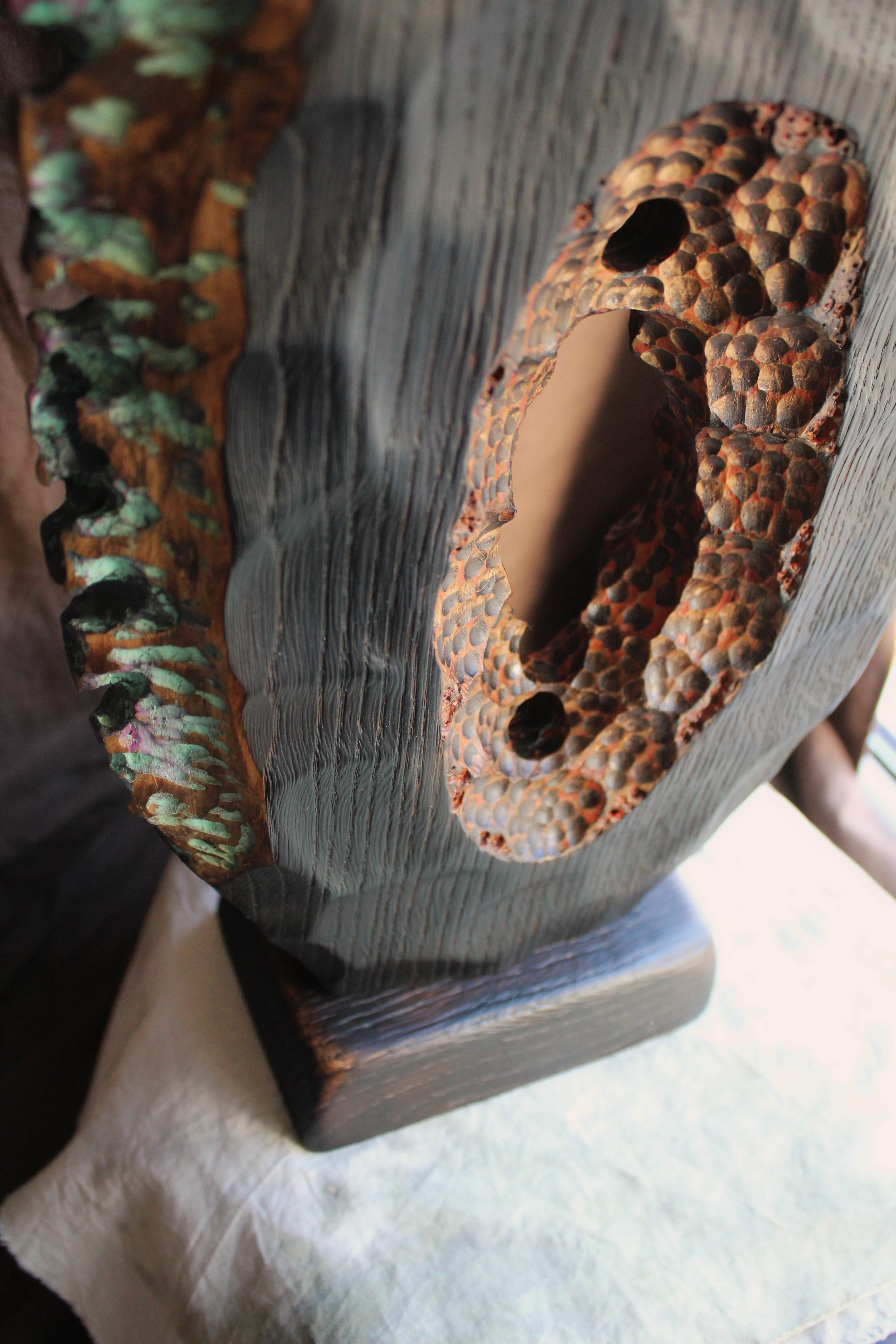 Зображення "Pulsar" від Andrii Hunka, розмір: 46*24*9.5, матеріали: Дерево, акрил, натуральне масло, медіум: Скульптура, місто: Львів , серія: Universe, ціна: $400 Фото 7 з 8.