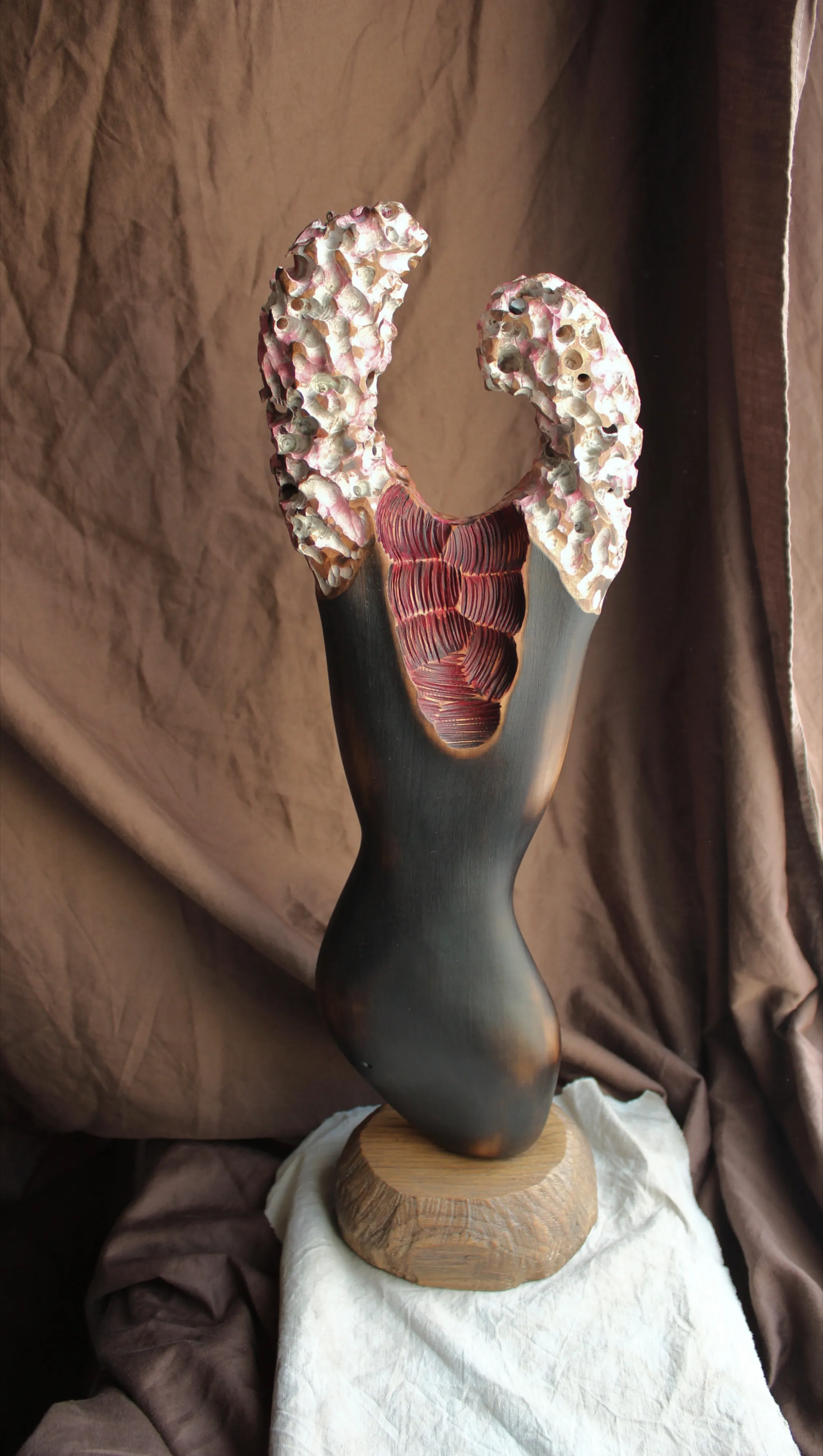 Зображення "Венера" від Andrii Hunka, розмір: 52*16*12, матеріали: Дерево, акрилові фарби, натуральне масло, медіум: Скульптура, місто: Львів, ціна: $430