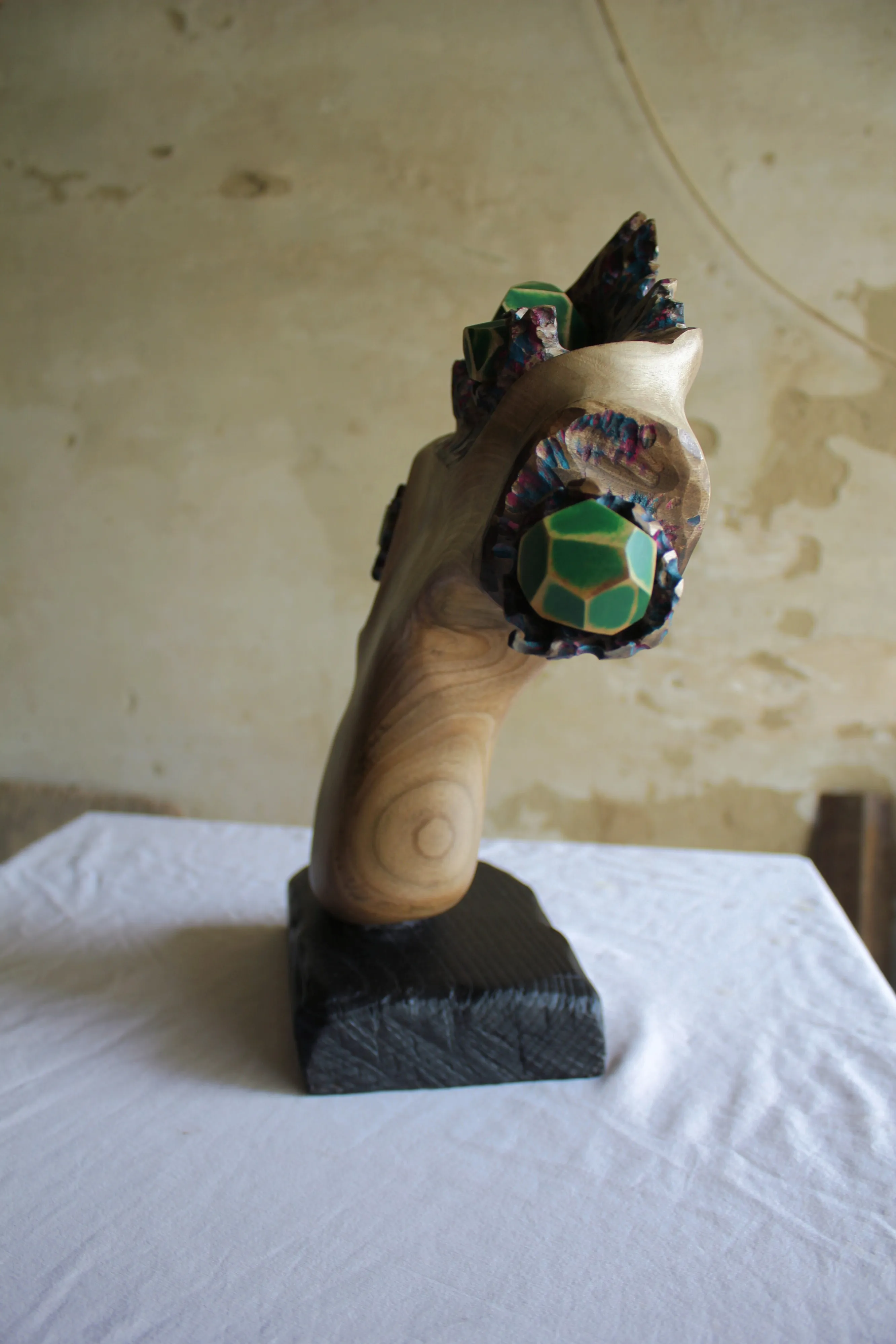 Image of Хлорела by Andrii Hunka, size: 39*31*13, made of Дерево, акрил,масловіск, Скульптура medium, from Львів  Photo 6 of 8.