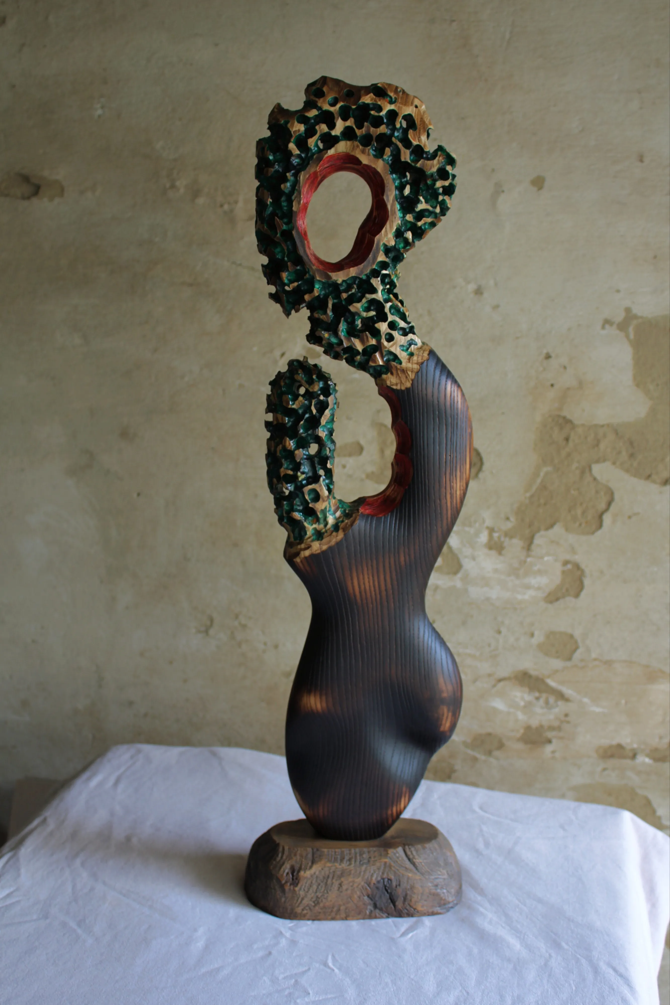 Зображення "Гіперборея" від Andrii Hunka, розмір: 67*19*10cm, матеріали: Дерево, акрил, масло, медіум: Скульптура, місто: Львів, ціна: $450