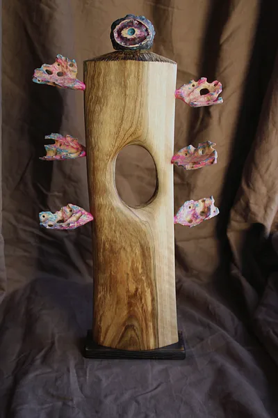 Зображення "Свідок весни" від Andrii Hunka, розмір: 38*20*5, матеріали: Дерево, акрил, натуральне масло, медіум: Скульптура, місто: Львів , ціна: $300 Фото 2 з 10.