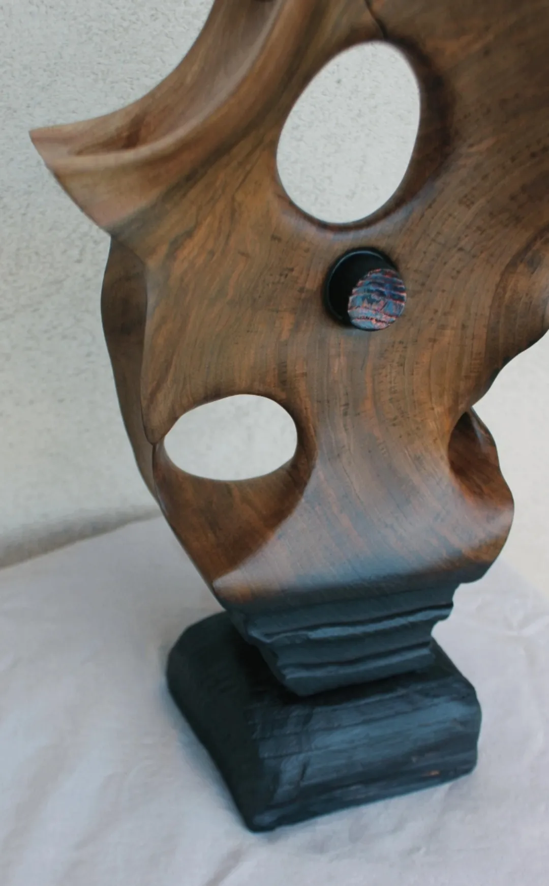 Зображення "Стержень" від Andrii Hunka, розмір: 44*21*11, матеріали: Дерево, натуральне масло,акрил, медіум: Скульптура, місто: Львів , серія: Annihilation, ціна: $250 Фото 3 з 11.