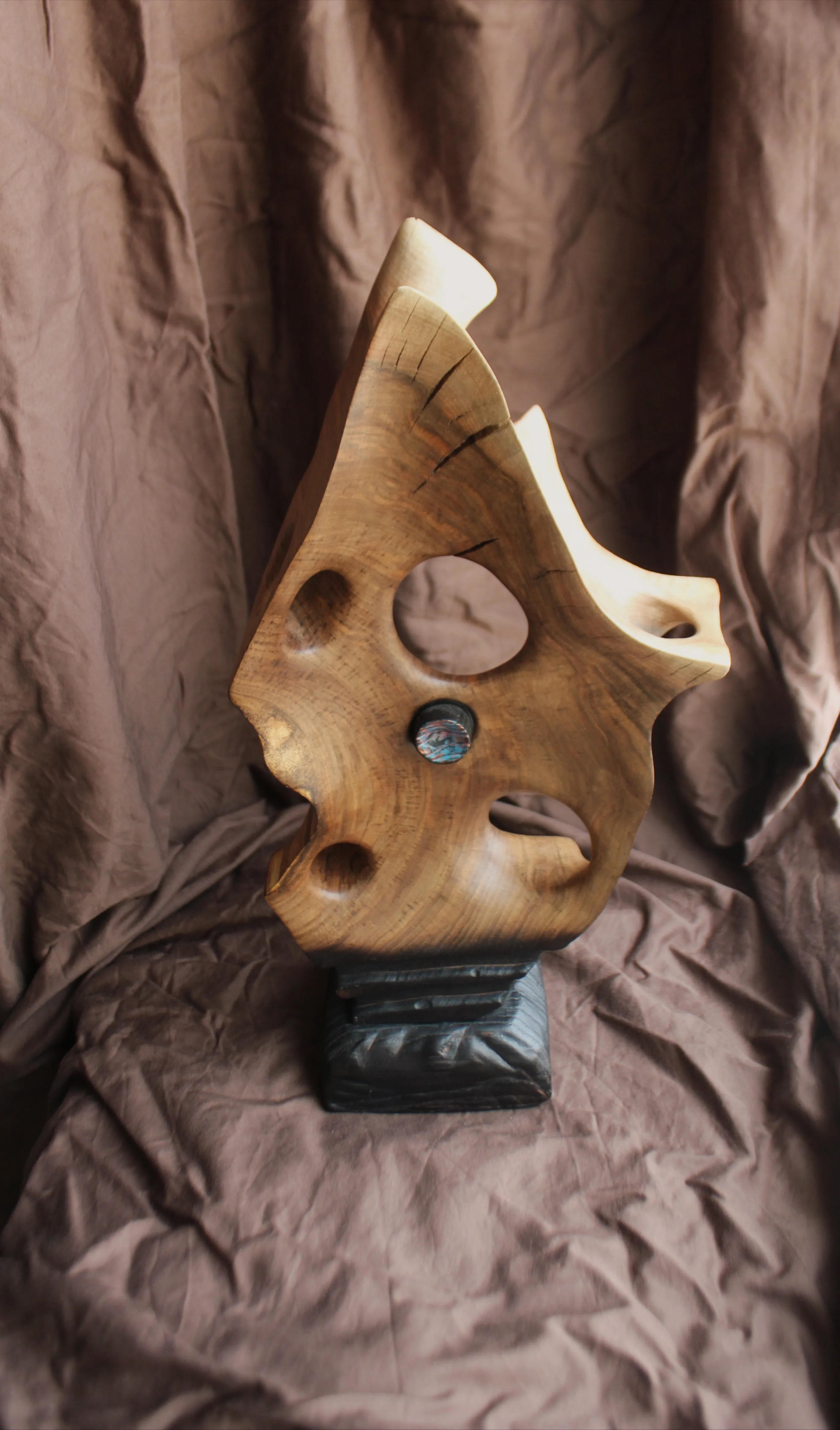 Зображення "Стержень" від Andrii Hunka, розмір: 44*21*11, матеріали: Дерево, натуральне масло,акрил, медіум: Скульптура, місто: Львів , серія: Annihilation, ціна: $250 Фото 5 з 11.