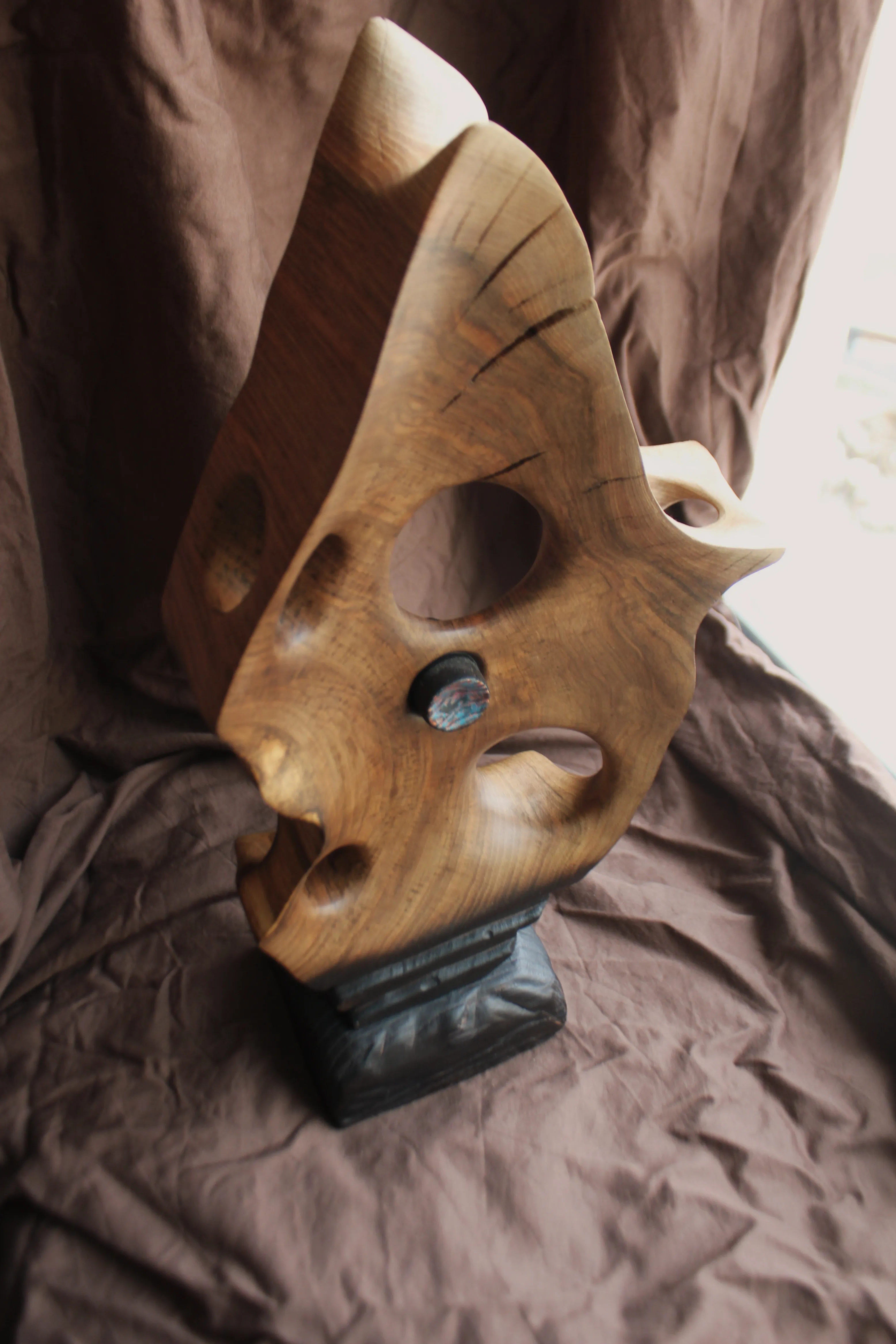 Зображення "Стержень" від Andrii Hunka, розмір: 44*21*11, матеріали: Дерево, натуральне масло,акрил, медіум: Скульптура, місто: Львів , серія: Annihilation, ціна: $250 Фото 6 з 11.