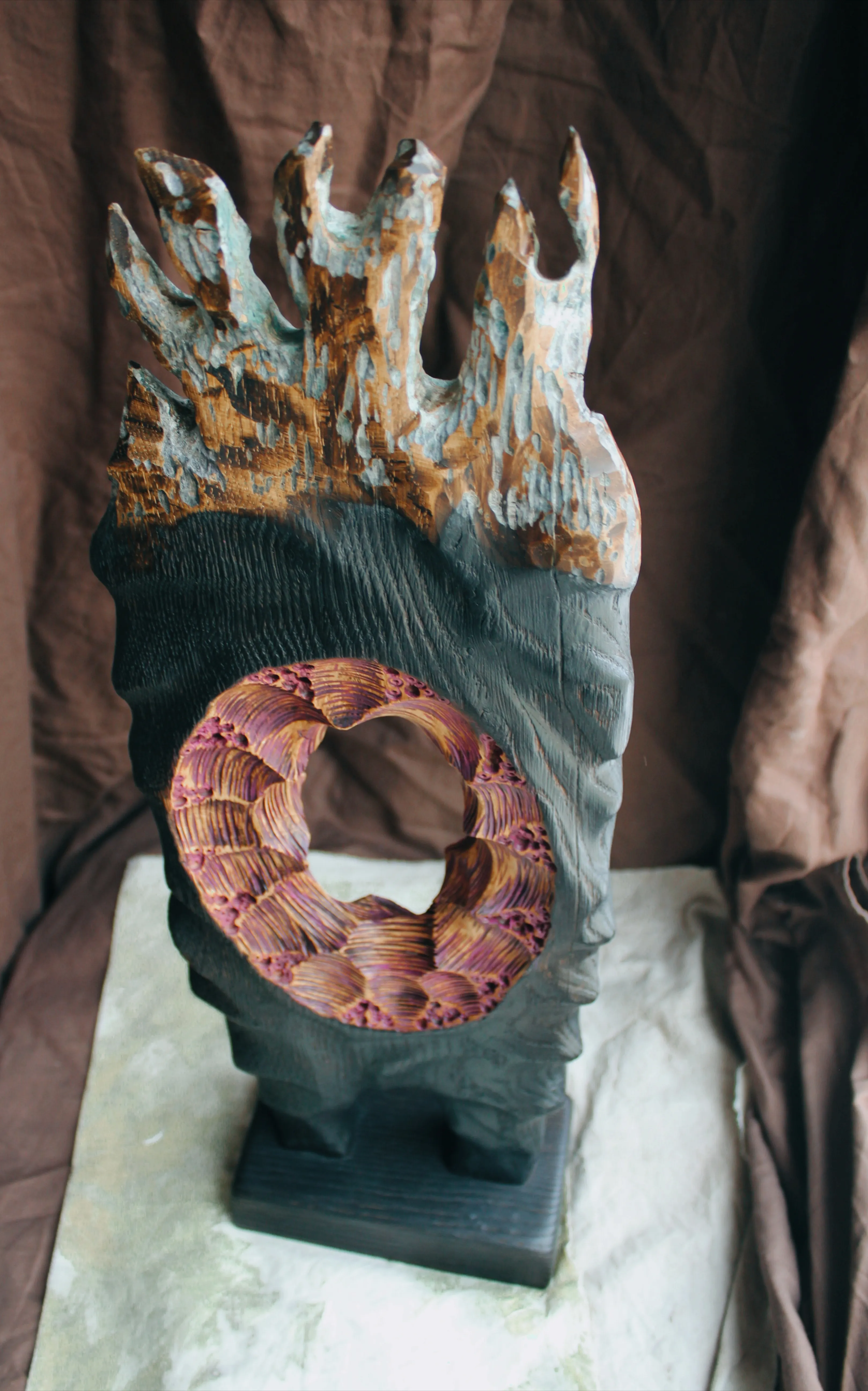 Зображення "Кротрва нора" від Andrii Hunka, розмір: 48*18*9 см., матеріали: Дерево, акрил, натуральне масло, місто: Львів , ціна: $460 Фото 6 з 6.